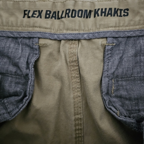 Duluth Trading Co Flex Ballroom Khakis - Picture 4 of 7